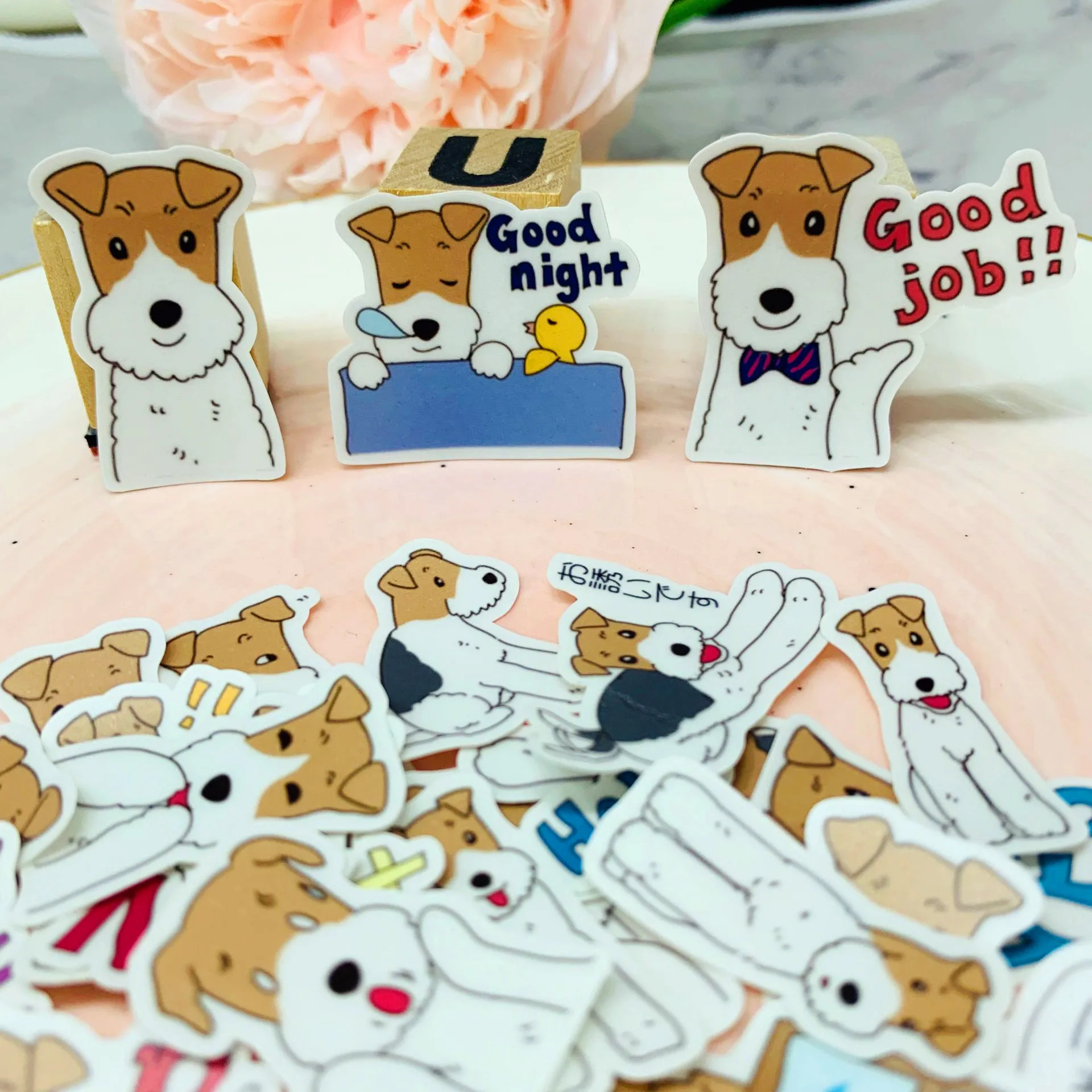 40pcs New Cute cartoon little yellow dog Paper Lable Stickers Crafts And Scrapbooking Decorative Sticker DIY Lovely Stationery
40pcs New Cute cartoon little yellow dog Paper Lable Stickers Crafts And Scrapbooking Decorative Sticker DIY Lovely Stationery