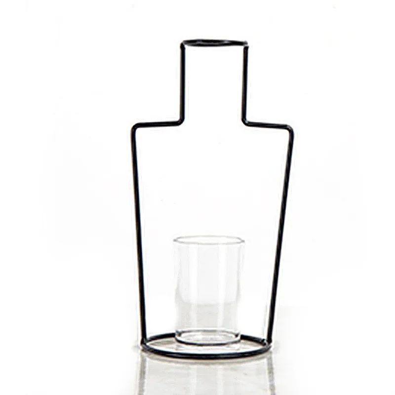 New Wrought Iron Glass Vase Is Simple and Modern Office Desktop Living Room Vase Decorative Ornaments Valentine's Day Craft Gift
New Wrought Iron Glass Vase Is Simple and Modern Office Desktop Living Room Vase Decorative Ornaments Valentine's Day Craft Gift
