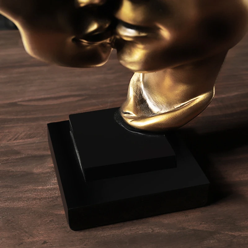 Modern Resin Statue Nordic Decoration Home Golden Decoration Creative Abstract Character Statue and Sculpture Home Decor Figures
Modern Resin Statue Nordic Decoration Home Golden Decoration Creative Abstract Character Statue and Sculpture Home Decor Figures
