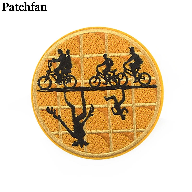 Patchfan Stranger things round applique patches diy iron on shoe shirt clothes jersey punk stickers embroideried badges A2258
Patchfan Stranger things round applique patches diy iron on shoe shirt clothes jersey punk stickers embroideried badges A2258