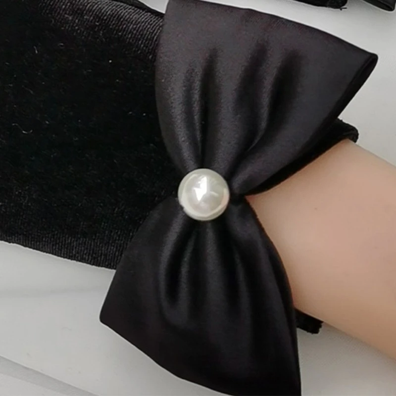 Women Bridal Short Velvet Short Wedding Gloves Wrist Length Sweet Big Bowknot Gown Opera Banquet Dance Party Dress Mittens
Women Bridal Short Velvet Short Wedding Gloves Wrist Length Sweet Big Bowknot Gown Opera Banquet Dance Party Dress Mittens