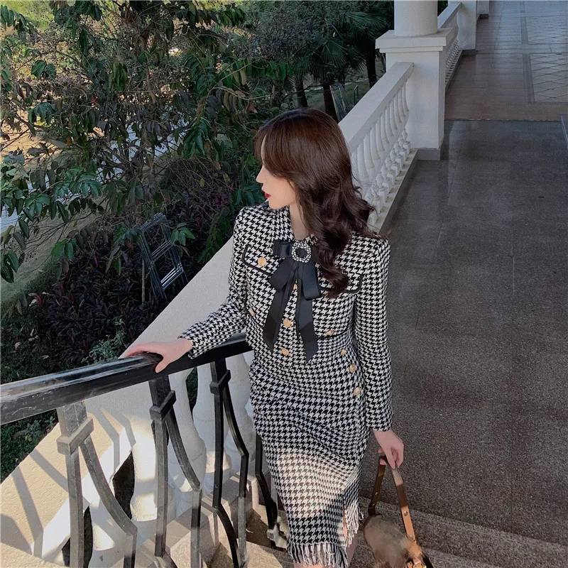 Women Woolen 2 Piece Set Jacket and Skirt Vintage Houndstooth Two Piece Suit Spring Slim Midi Skirt Suit Elegant Black Outfits
Women Woolen 2 Piece Set Jacket and Skirt Vintage Houndstooth Two Piece Suit Spring Slim Midi Skirt Suit Elegant Black Outfits