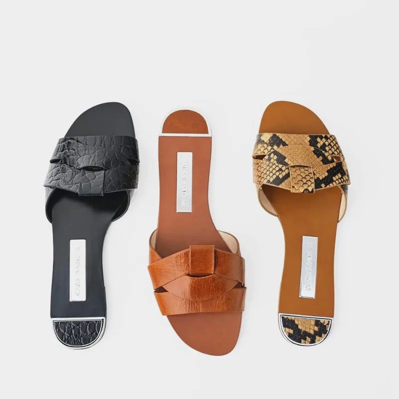 Sandals women 2021 new summer fashion outdoor travel vacation flat heel beach shoes lazy cross slippers
Sandals women 2021 new summer fashion outdoor travel vacation flat heel beach shoes lazy cross slippers