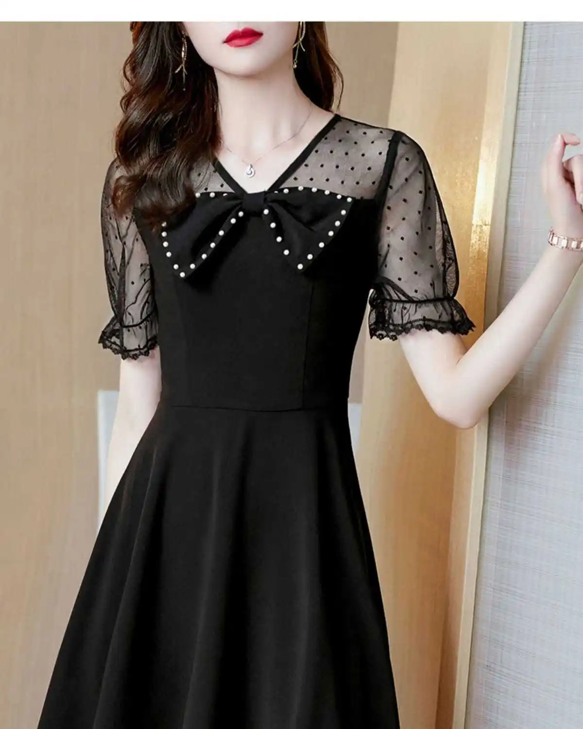 Women waist slim v-neck lace beaded bow a dress 2021 summer new women's clothing maxi dress chinese fashion
Women waist slim v-neck lace beaded bow a dress 2021 summer new women's clothing maxi dress chinese fashion