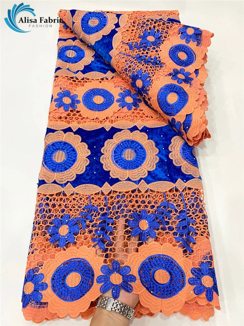 African Velvet Lace Fabric With Stones Embroidereed French Cord Lace Fabric High Quality Guipure Cord Lace For Women Dress
African Velvet Lace Fabric With Stones Embroidereed French Cord Lace Fabric High Quality Guipure Cord Lace For Women Dress