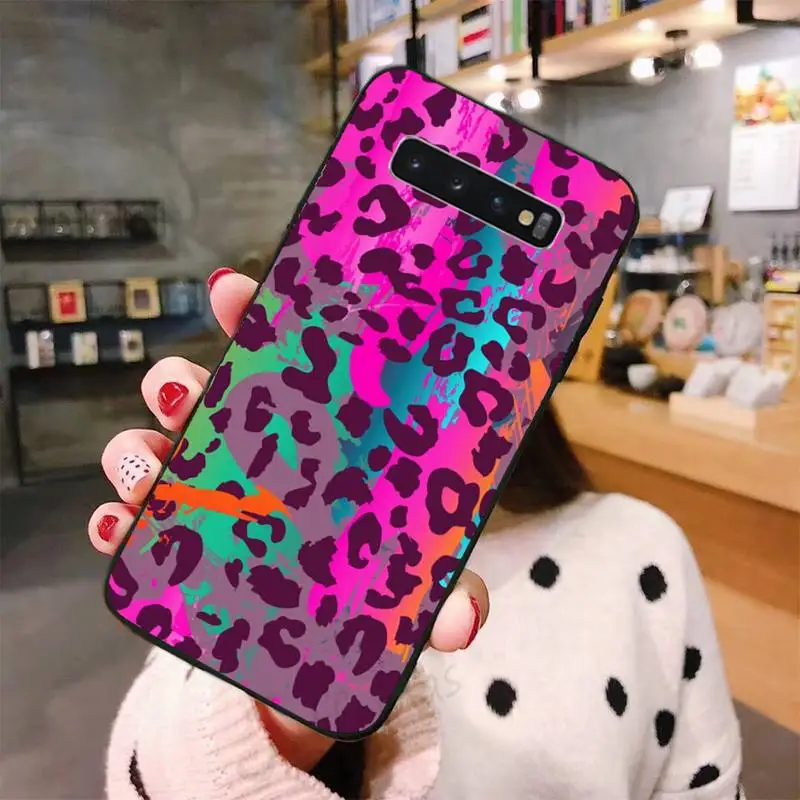 Leopard print sexy pink luxury Phone Case For Samsung A50 A51 A71 A20E A20S S10 S20 S21 S30 Plus ultra 5G M11 funda shell
Leopard print sexy pink luxury Phone Case For Samsung A50 A51 A71 A20E A20S S10 S20 S21 S30 Plus ultra 5G M11 funda shell
