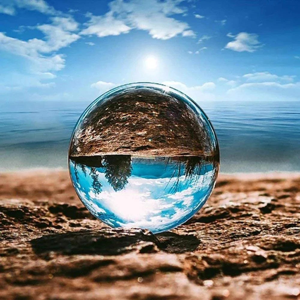 Transparent White Crystal Ball Crafts Desk Personalized Colored Light Ball Ornaments Living Room Office Decoration
Transparent White Crystal Ball Crafts Desk Personalized Colored Light Ball Ornaments Living Room Office Decoration