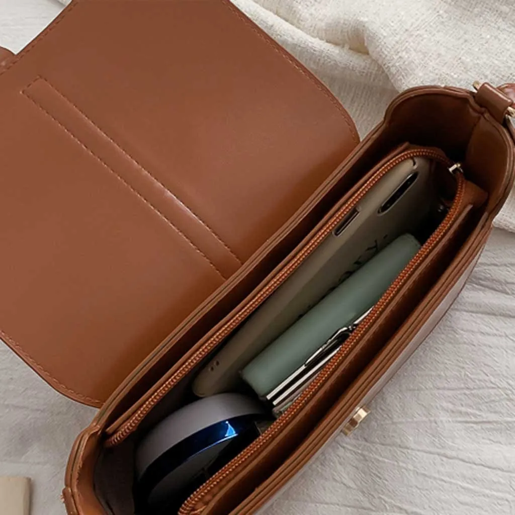 Ladies Shoulder Messenger Bag Handbag Retro Simple Winter New Fashion Wild Simple Multifunctional Leisure Leather Solid color
Ladies Shoulder Messenger Bag Handbag Retro Simple Winter New Fashion Wild Simple Multifunctional Leisure Leather Solid color