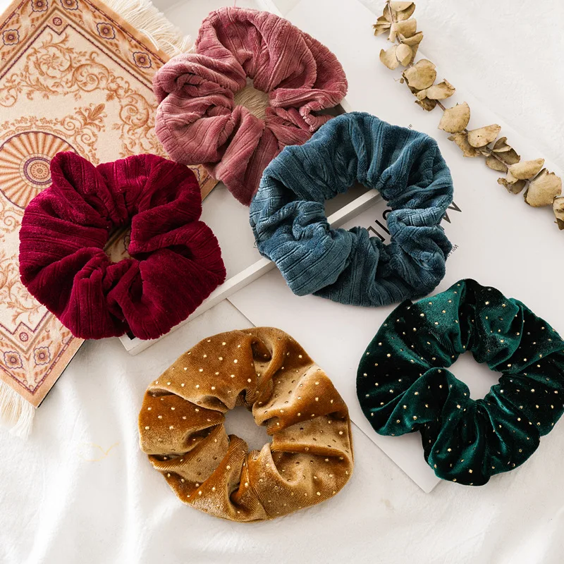 1PC New Fashion Christmas Gold Velvet Scrunchies Solid Hair Ring Ties For Girls Ponytail Holders Rubber Band Hair Accessories
1PC New Fashion Christmas Gold Velvet Scrunchies Solid Hair Ring Ties For Girls Ponytail Holders Rubber Band Hair Accessories