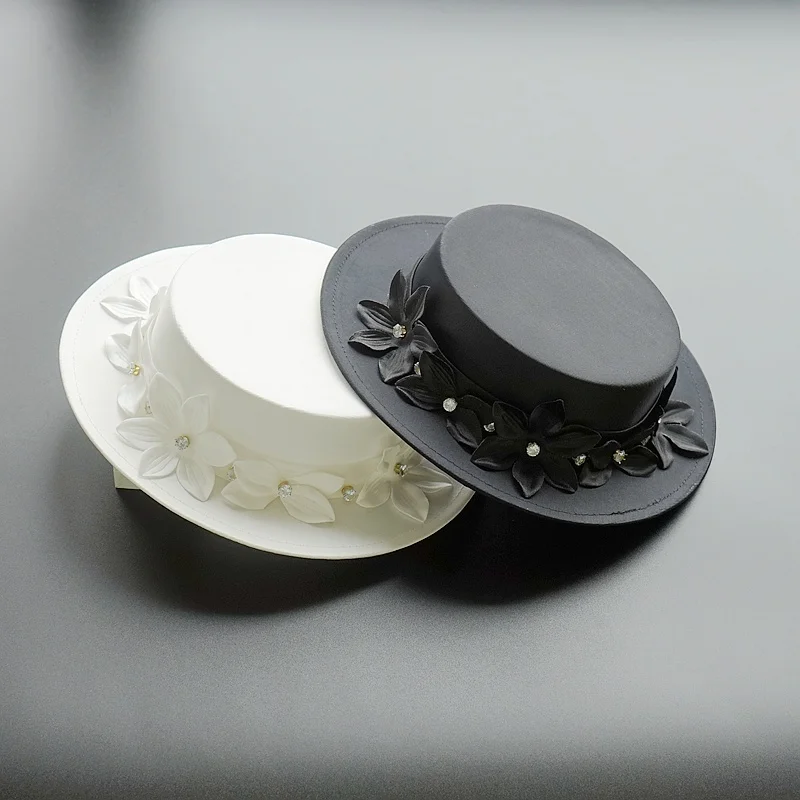 French British Hepburn Style Flower Black Top Hat Women's Dress Fedora Modeling Headdress Bridal Wedding Wide Brim Fascinator
French British Hepburn Style Flower Black Top Hat Women's Dress Fedora Modeling Headdress Bridal Wedding Wide Brim Fascinator