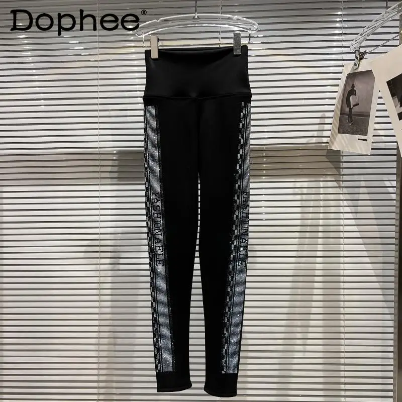 Женские утепленные леггинсы Стразы в клетку с флисовой подкладкой, теплые облегающие черные леггинсы, Осень-зима 2021, штаны для йоги и фитнес...
Женские утепленные леггинсы Стразы в клетку с флисовой подкладкой, теплые облегающие черные леггинсы, Осень-зима 2021, штаны для йоги и фитнес...