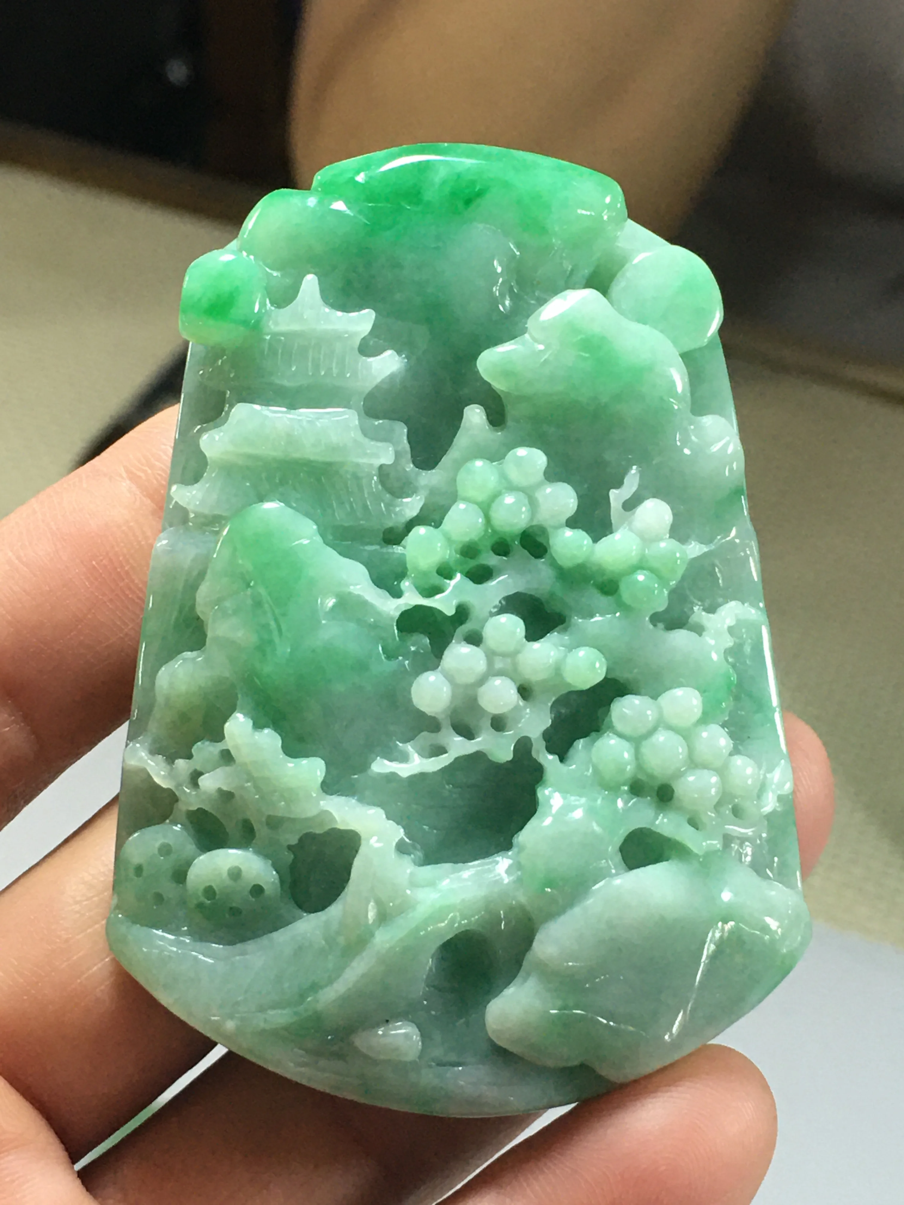 Natural Myanmar jade 7A HandCarved Buddha guan yin jadeite jade green jade pendant jade necklace pendants jewelry necklaces men
Natural Myanmar jade 7A HandCarved Buddha guan yin jadeite jade green jade pendant jade necklace pendants jewelry necklaces men