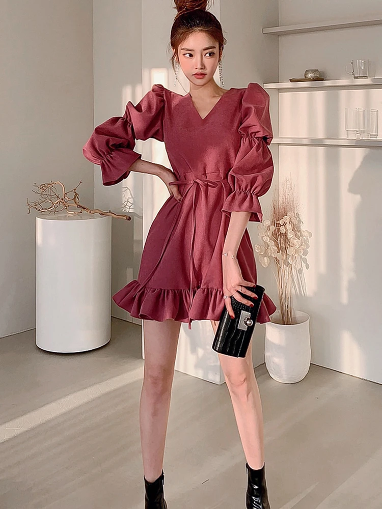 Sister Fara Spring Summer Lace Up Mini Dresses for Women 2021 Puff Sleeve V-Neck Solid Elegant Mini Dress Casual Women's Dresses
Sister Fara Spring Summer Lace Up Mini Dresses for Women 2021 Puff Sleeve V-Neck Solid Elegant Mini Dress Casual Women's Dresses