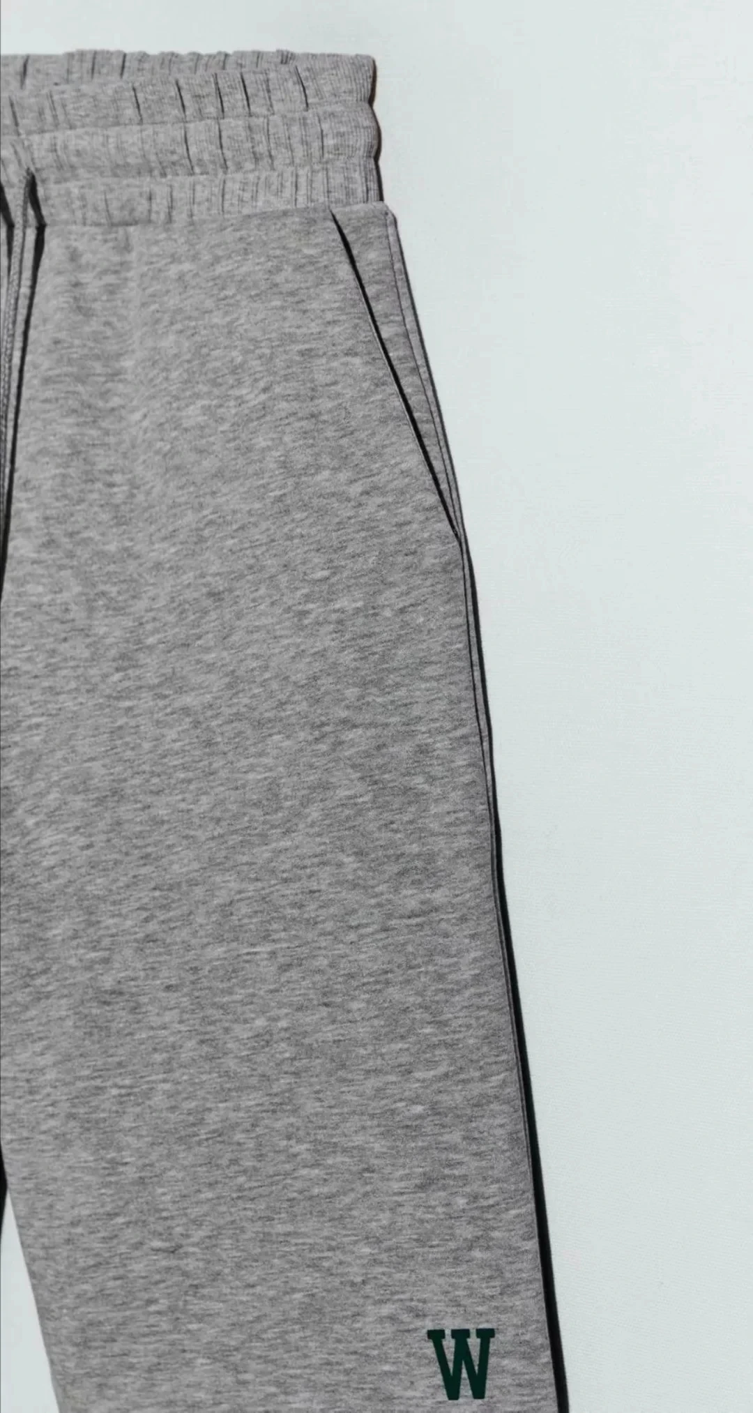 The new loose-letter printed school team casual shorts in 2020 
The new loose-letter printed school team casual shorts in 2020