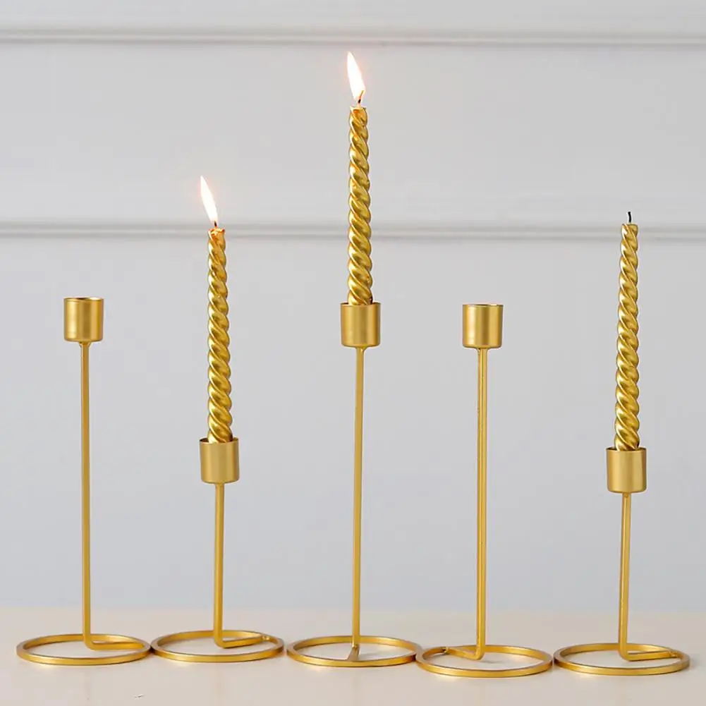 1PC Nordic Style Candle Holder Gold Color Single Head Iron Candlestick Metal Candle Holder Wedding Party Decoration Home Decor
1PC Nordic Style Candle Holder Gold Color Single Head Iron Candlestick Metal Candle Holder Wedding Party Decoration Home Decor