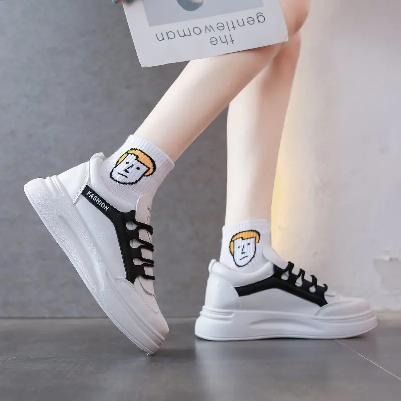2021 new thick soled antiskid casual shoes comfortable and breathable student sports shoes
2021 new thick soled antiskid casual shoes comfortable and breathable student sports shoes