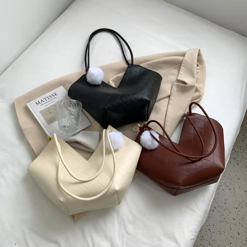 Pure Color Casual Fashion Retro Ladies PU Woven Creative Personality Shoulder Handbag Large-capacity Travel Shopping Tote Bag
Pure Color Casual Fashion Retro Ladies PU Woven Creative Personality Shoulder Handbag Large-capacity Travel Shopping Tote Bag