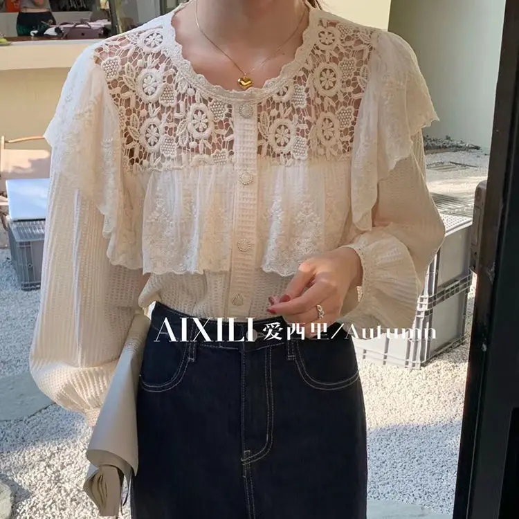 2021 spring Women solid elegant lace blouse ladys lantren sleeve ruffles Korean tops female Mesh Sheer Sexy shirts
2021 spring Women solid elegant lace blouse ladys lantren sleeve ruffles Korean tops female Mesh Sheer Sexy shirts