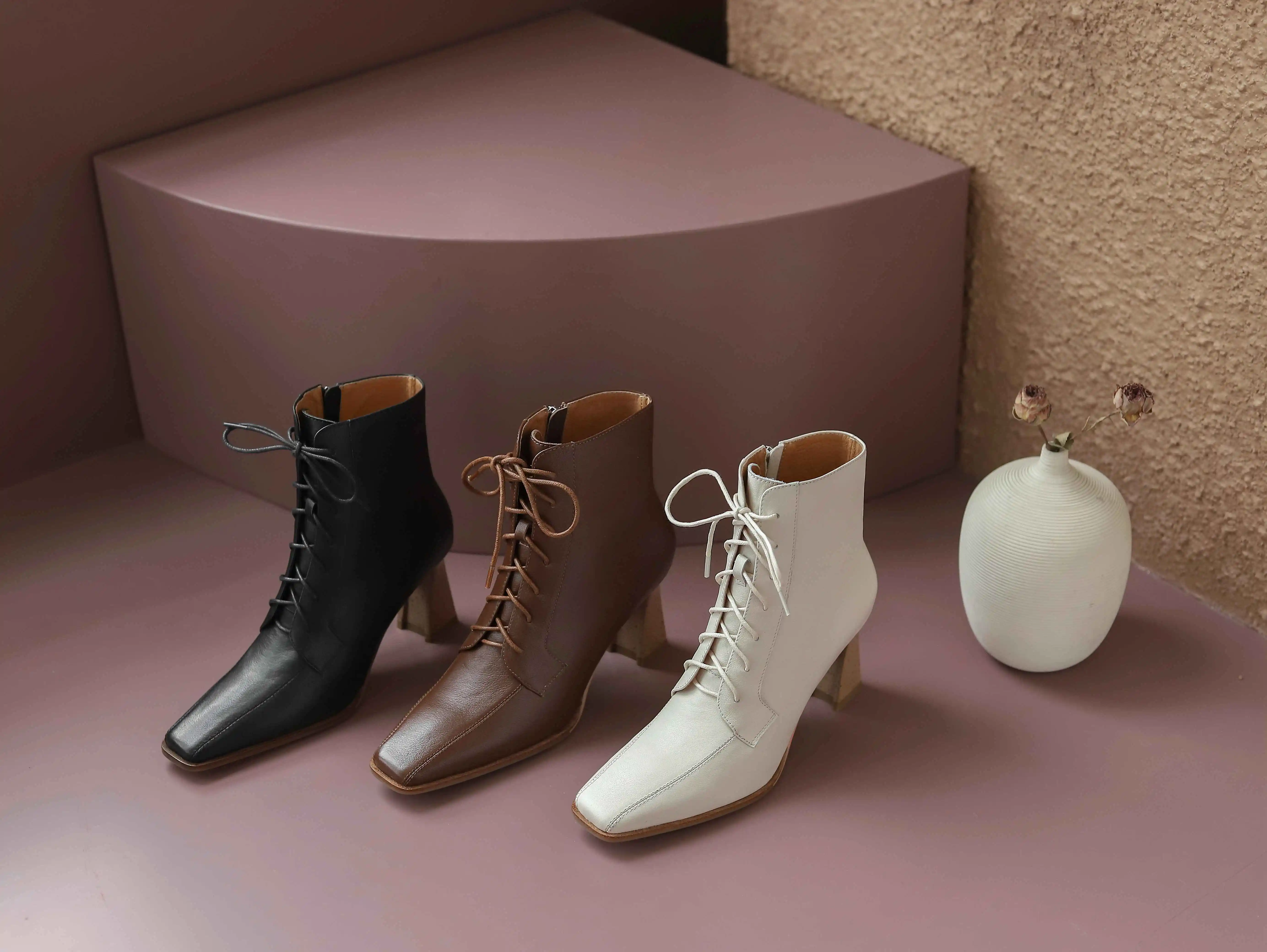 Krazing pot work boots real leather cross-tied classic colors square toe high strange heel zipper office lady ankle boots L2f2
Krazing pot work boots real leather cross-tied classic colors square toe high strange heel zipper office lady ankle boots L2f2