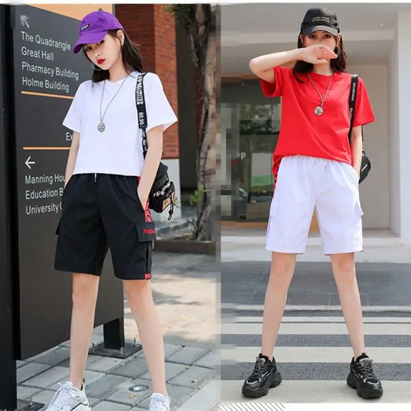 Summer Short Sportswear Set Women's New Fashion Brand Loose Hip Hop Casual Dance 2 Two-piece Set LadiesT ShirtsTops + Shorts
Summer Short Sportswear Set Women's New Fashion Brand Loose Hip Hop Casual Dance 2 Two-piece Set LadiesT ShirtsTops + Shorts