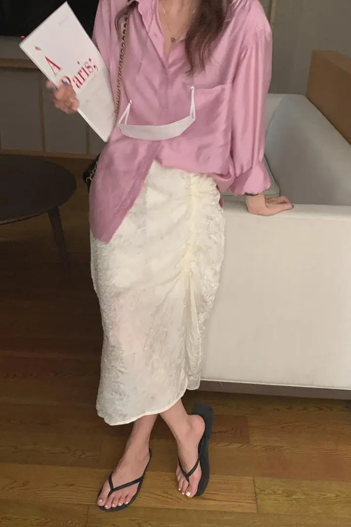 Korean loose design small thin shirt female + high waist thin medium length skirt two piece set
Korean loose design small thin shirt female + high waist thin medium length skirt two piece set