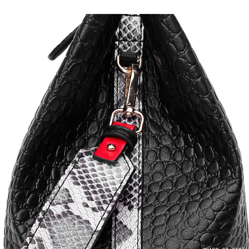 Luxury Crocodile Handbags Women Snakeskin Wide ShoulderStrap Bucket Bag Designer High Capacity Totes 2020 Lady Crossbody Fashion
Luxury Crocodile Handbags Women Snakeskin Wide ShoulderStrap Bucket Bag Designer High Capacity Totes 2020 Lady Crossbody Fashion