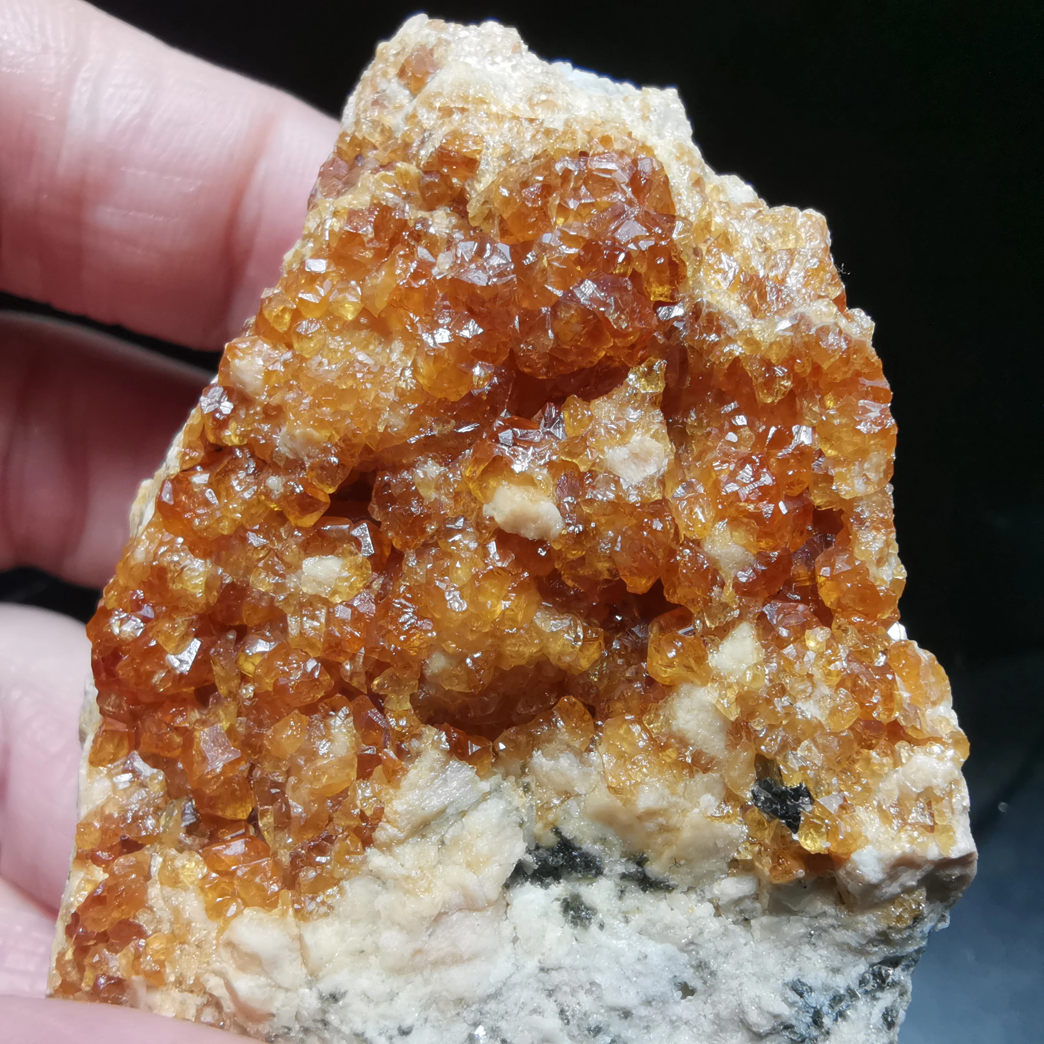 66.7g.Rare natural garnet crystal hexagonal point feldspar mica brass multi mineral crystal symbiotic halo energy healing
66.7g.Rare natural garnet crystal hexagonal point feldspar mica brass multi mineral crystal symbiotic halo energy healing