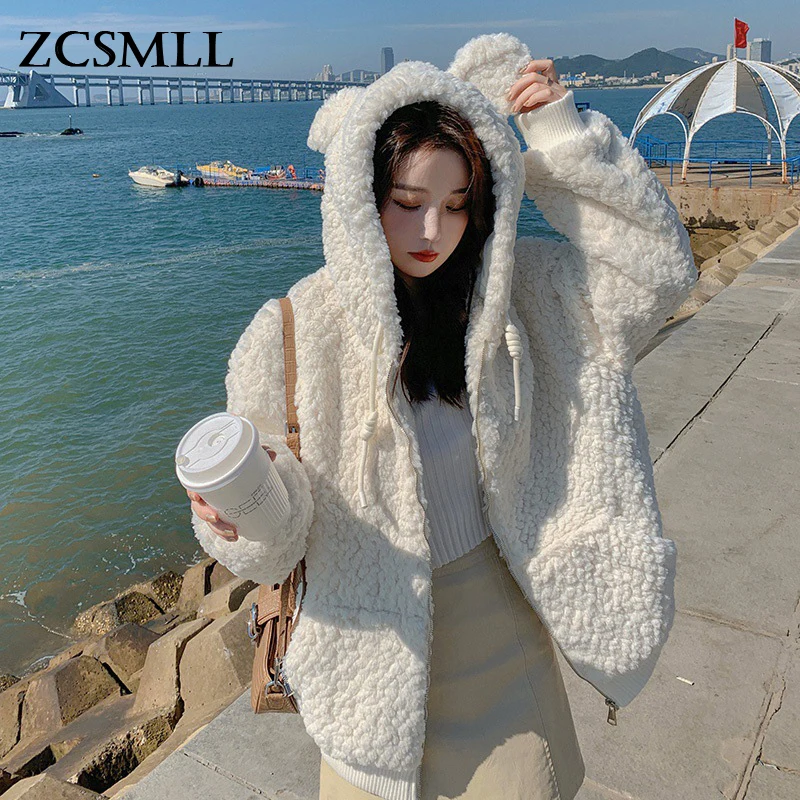 ZCSMLL 2021 Autumn Winter New Hooded Lamb Wool Coat Female Loose Long Sleeve White Zipper Outerwear Women Fashion TH621
ZCSMLL 2021 Autumn Winter New Hooded Lamb Wool Coat Female Loose Long Sleeve White Zipper Outerwear Women Fashion TH621