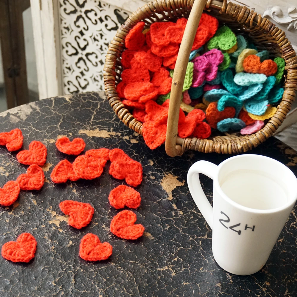 100pic Colorful Acryli Crochet Hearts Applique Clothes Appeal DIY Pad Accessory Handmade Knitted Clothing Patch Girl's Headwear
100pic Colorful Acryli Crochet Hearts Applique Clothes Appeal DIY Pad Accessory Handmade Knitted Clothing Patch Girl's Headwear