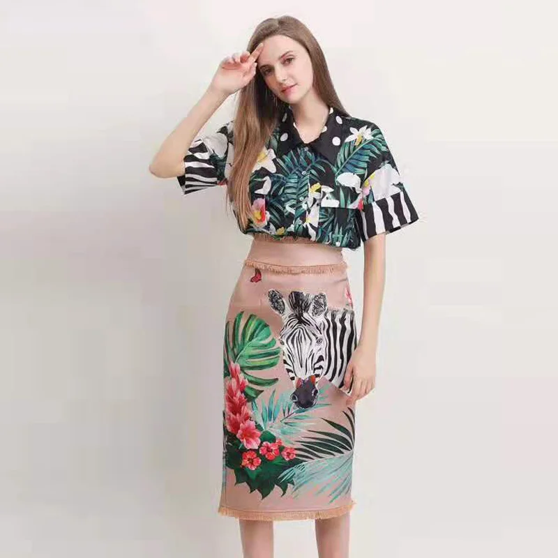 Obsessed with lavender.Fashion short sleeve shirt+long skirt suit zebra print pattern, fresh women in spring and summer Tassels
Obsessed with lavender.Fashion short sleeve shirt+long skirt suit zebra print pattern, fresh women in spring and summer Tassels