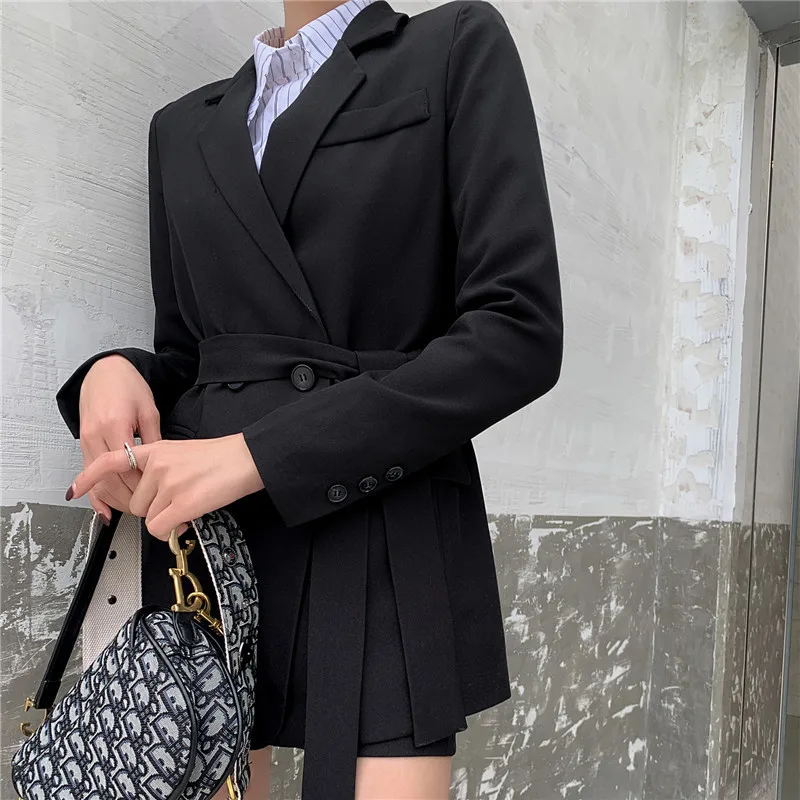 Autumn Women Short Suits Notched Lace Up Jacket & Slim Shorts 2021 Elegant 2 Pieces Set Female Blazer Set
Autumn Women Short Suits Notched Lace Up Jacket & Slim Shorts 2021 Elegant 2 Pieces Set Female Blazer Set