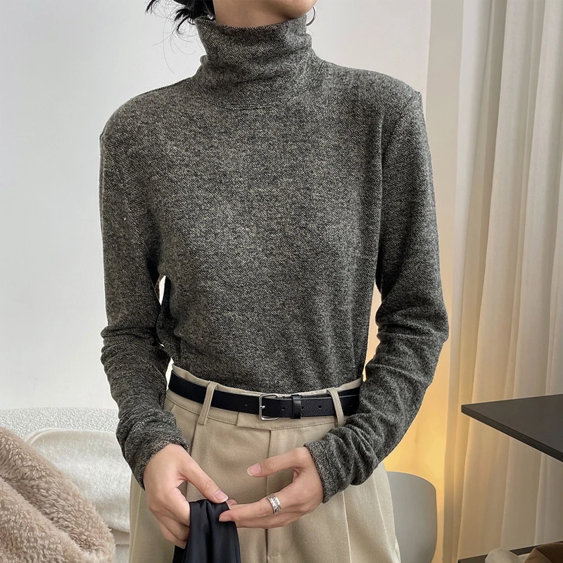 Autumn and winter women's casual solid color high-neck long-sleeved loose sweater
Autumn and winter women's casual solid color high-neck long-sleeved loose sweater