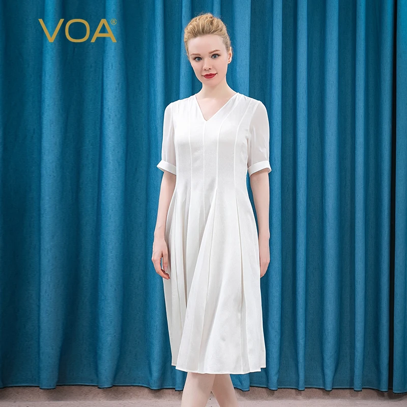 VOA 19m/m Silk Milky White V-neck Short Sleeve Mix Material Stitching Yuke Pleated Expandable Breathable Refreshing Dress AE168
VOA 19m/m Silk Milky White V-neck Short Sleeve Mix Material Stitching Yuke Pleated Expandable Breathable Refreshing Dress AE168