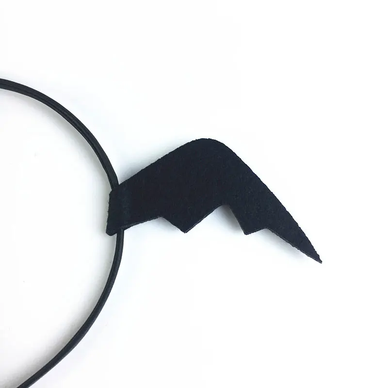 Halloween Bat Wings Mini Hairpins Halloween Party Headdress for Ladies and Girls Novelty Scary Hair Accessories Party Headwear
Halloween Bat Wings Mini Hairpins Halloween Party Headdress for Ladies and Girls Novelty Scary Hair Accessories Party Headwear