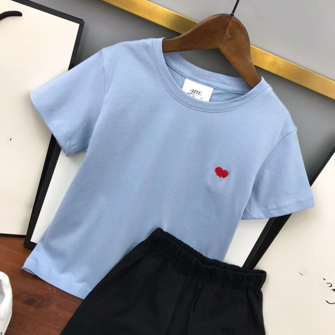 2021 New summer embroidered cotton T-shirt shorts Two Piece Set Boys fashion brand clothing set Y
2021 New summer embroidered cotton T-shirt shorts Two Piece Set Boys fashion brand clothing set Y