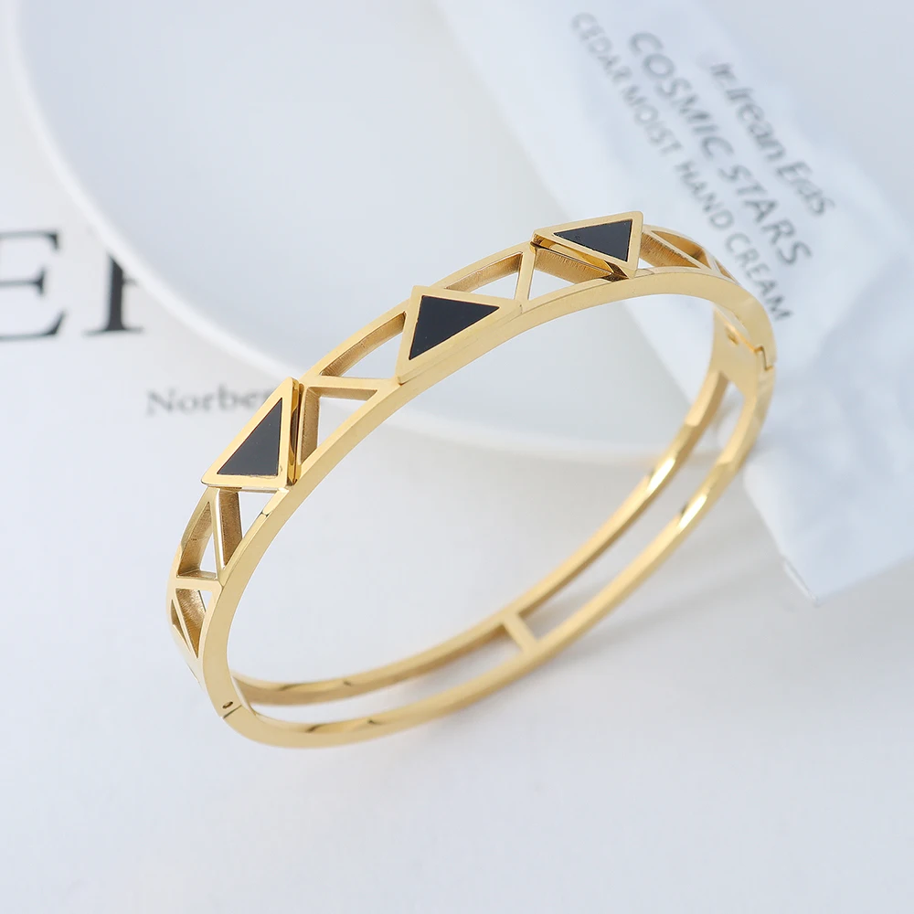 Fashion Bijoux Stainless Steel Charm Bangle Enamel Triangle Bangle Women Hollow Gold Color Bangle
Fashion Bijoux Stainless Steel Charm Bangle Enamel Triangle Bangle Women Hollow Gold Color Bangle