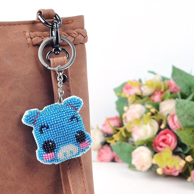 Y052 Cross-stitch Cross Stitch Kits Embroidery Set Package for Needlework Car Phone Chain Chinese Style Car Pendant Bead Stitch
Y052 Cross-stitch Cross Stitch Kits Embroidery Set Package for Needlework Car Phone Chain Chinese Style Car Pendant Bead Stitch
