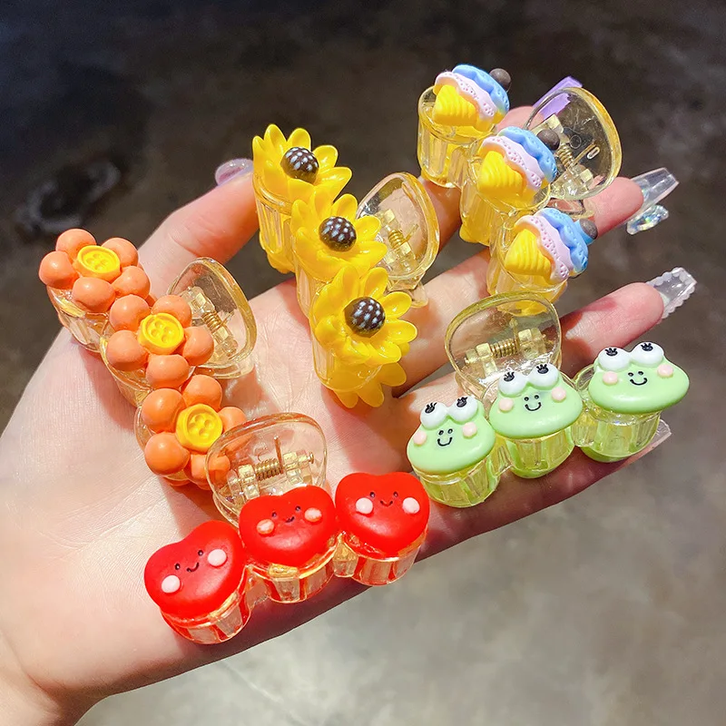 Sweet Cute Fruit Flower Hair Claw Crab Ponytail Holder Girl Kawaii Cartoon Shark Clips Hair Accessories For Children
Sweet Cute Fruit Flower Hair Claw Crab Ponytail Holder Girl Kawaii Cartoon Shark Clips Hair Accessories For Children