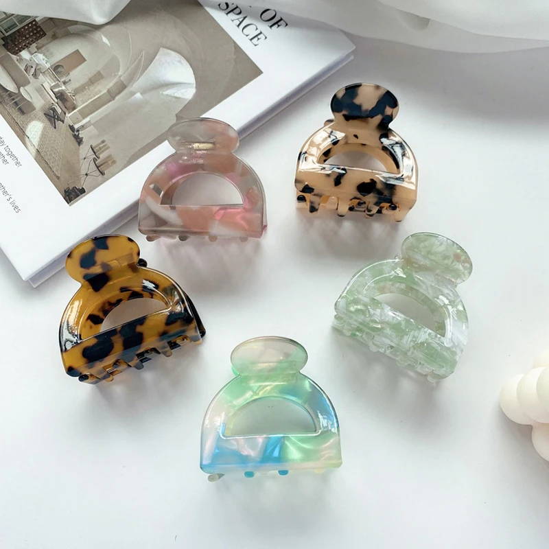 Simple Style Hair Clips Women Girls Claw Clip Hair Claws Hair Clamps Claw Clips Hairpins Barrette Crab Hair Accessories Gifts
Simple Style Hair Clips Women Girls Claw Clip Hair Claws Hair Clamps Claw Clips Hairpins Barrette Crab Hair Accessories Gifts