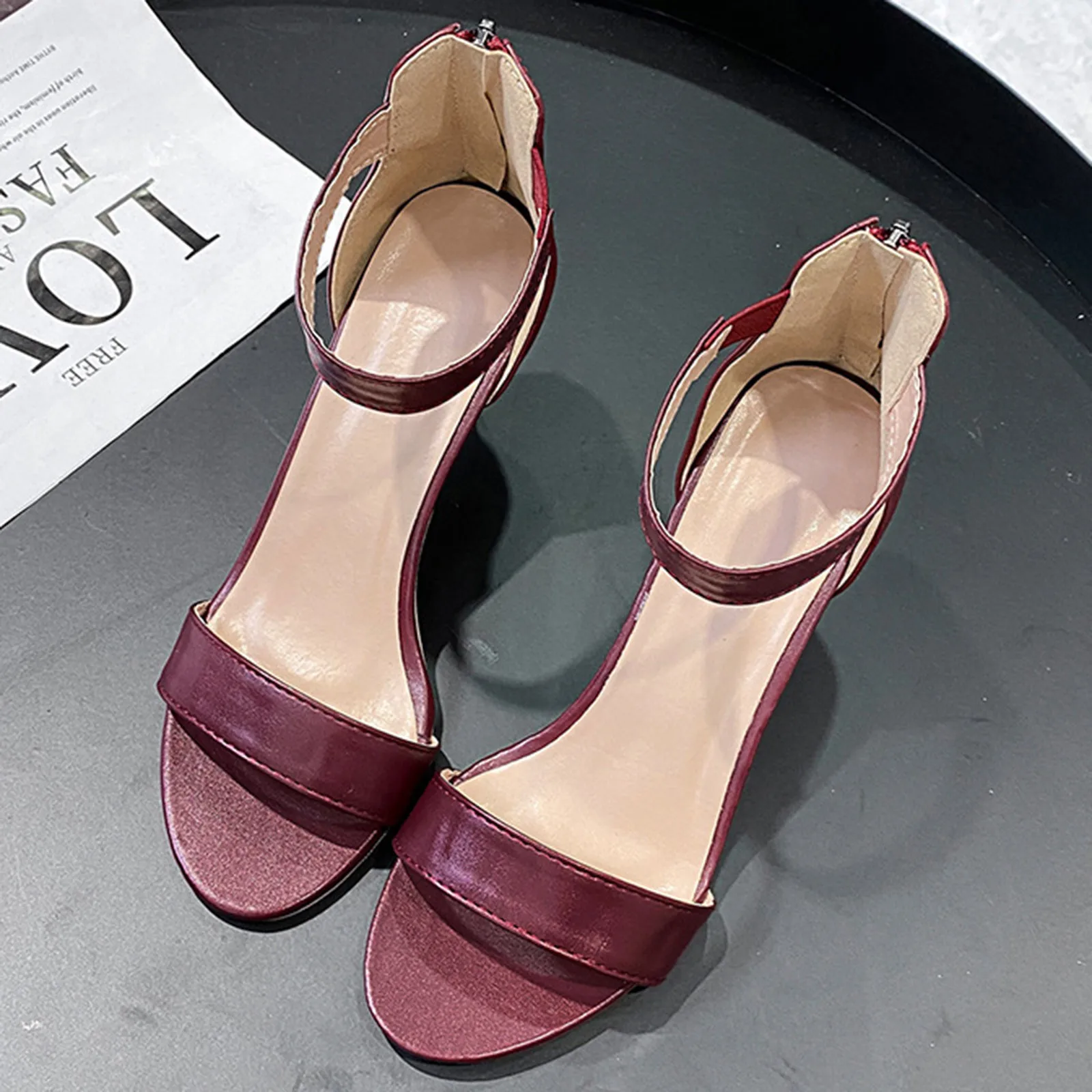 Summer New sandals Women Large Open Toed High Heels Solid Pumps Ankle Strap Sandals Women's Large Female Shoes Sandals #40
Summer New sandals Women Large Open Toed High Heels Solid Pumps Ankle Strap Sandals Women's Large Female Shoes Sandals #40