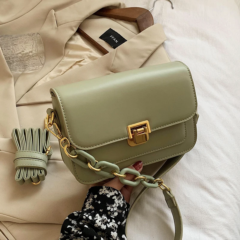 2021 New Woman Shoulder Bag High Quality PU Chain Diagonal Small Bag Luxury Designer Handbag Underarm Bag 2021 Summer Female Bag
2021 New Woman Shoulder Bag High Quality PU Chain Diagonal Small Bag Luxury Designer Handbag Underarm Bag 2021 Summer Female Bag