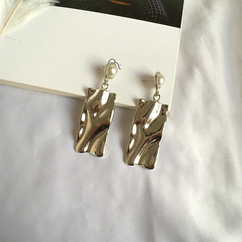 New Exaggerated Retro Ins Personality Creative Irregular Shaped Lump Earrings Everyday Jewelry
New Exaggerated Retro Ins Personality Creative Irregular Shaped Lump Earrings Everyday Jewelry