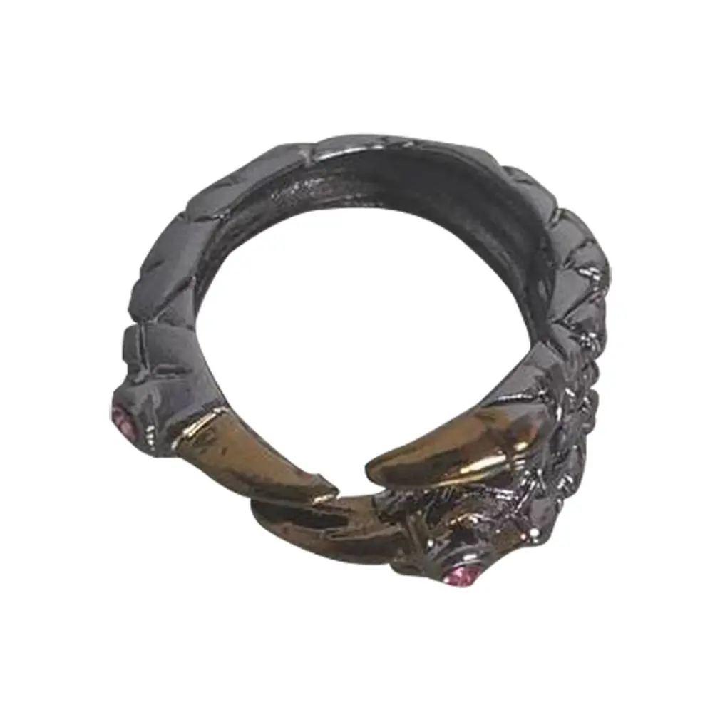 Vintage Dragon Claw Ring Two-tone Eagle Claw Red Sapphire Ring Personality Punk Style Domineering Devil Claw Ring
Vintage Dragon Claw Ring Two-tone Eagle Claw Red Sapphire Ring Personality Punk Style Domineering Devil Claw Ring