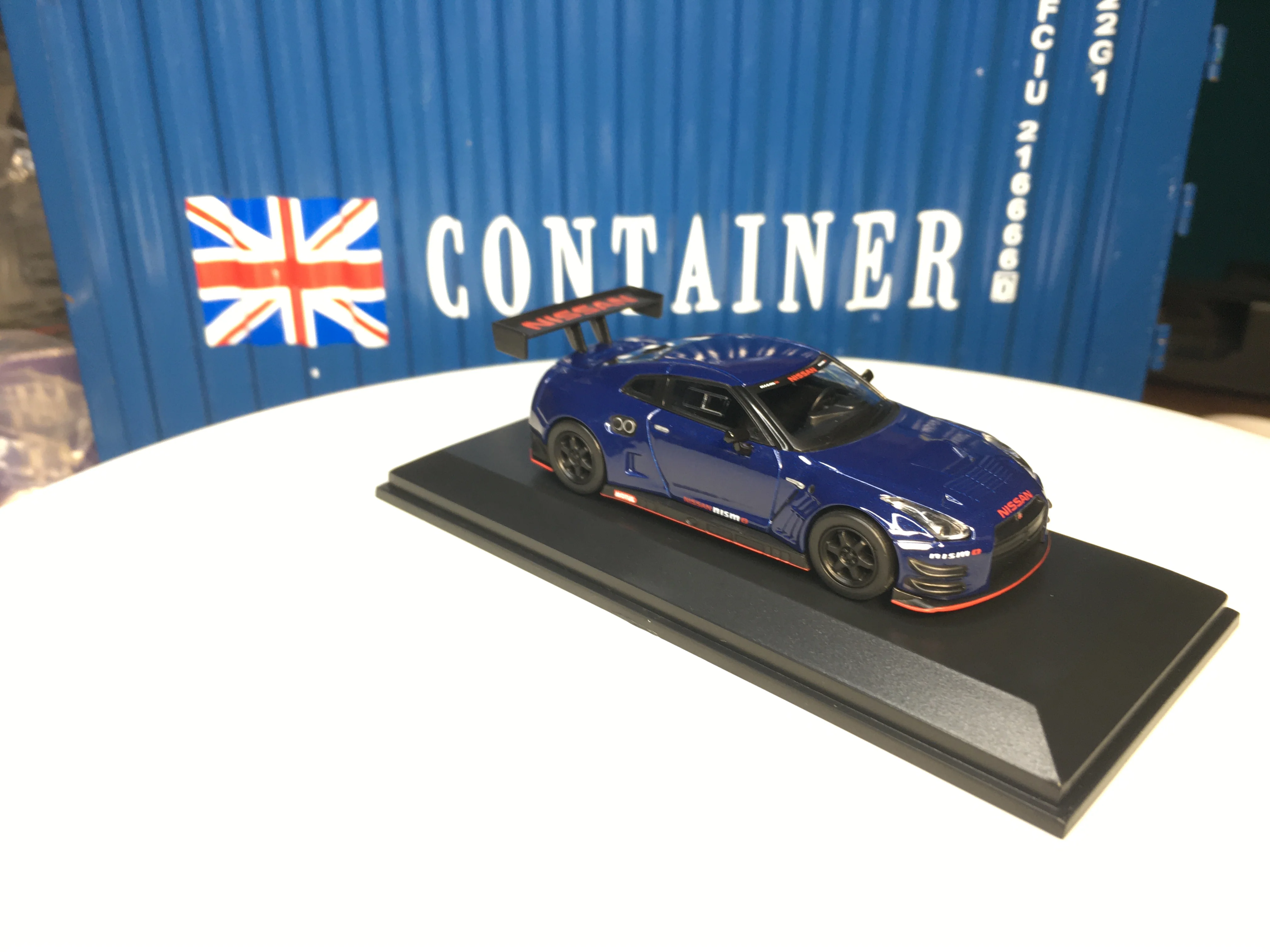 Carnel 1/64 Nissan GT-R R35 Nismo GT3 2015 CN640020 литая под давлением модель автомобиля коллекция Limited
Carnel 1/64 Nissan GT-R R35 Nismo GT3 2015 CN640020 литая под давлением модель автомобиля коллекция Limited