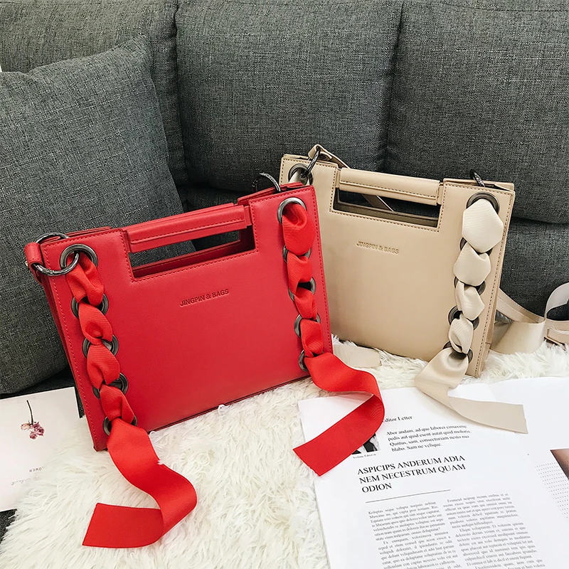 Luxury Handbag 2020 Fashion New High Quality PU Leather Women's Designer Handbag Ribbon Tote bag Leisure Shoulder Messenger Bags
Luxury Handbag 2020 Fashion New High Quality PU Leather Women's Designer Handbag Ribbon Tote bag Leisure Shoulder Messenger Bags