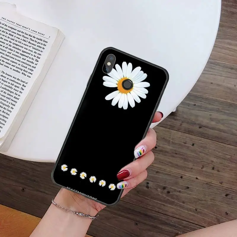 Black White Flower Daisy sun Phone Case For Xiaomi Redmi 7 9t 9se k20 mi8 max3 lite 9 note 8 9s 10 pro Soft Shell Cover Funda 
Black White Flower Daisy sun Phone Case For Xiaomi Redmi 7 9t 9se k20 mi8 max3 lite 9 note 8 9s 10 pro Soft Shell Cover Funda