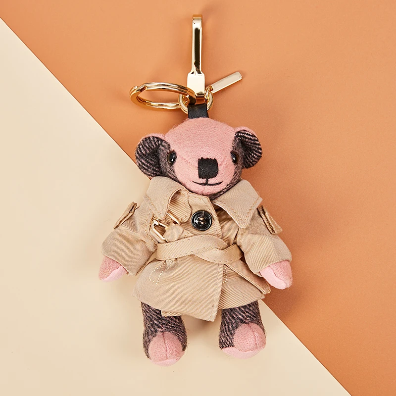 Fashion Bear Pendant Luxury Bag Charm Kawaii Chain Vintage Bear Toy Handbag Ornaments Trendy Keychain Top Quality Accessories
Fashion Bear Pendant Luxury Bag Charm Kawaii Chain Vintage Bear Toy Handbag Ornaments Trendy Keychain Top Quality Accessories