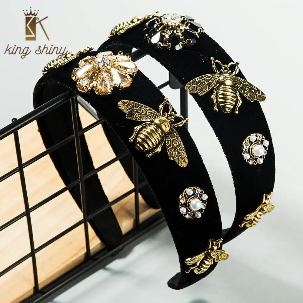 Luxury Baroque Simulated Pearl Bee Headband for Woman Vintage Black Velvet Crystal Hair Hoop Bezel Woman Party Hair Accessories
Luxury Baroque Simulated Pearl Bee Headband for Woman Vintage Black Velvet Crystal Hair Hoop Bezel Woman Party Hair Accessories