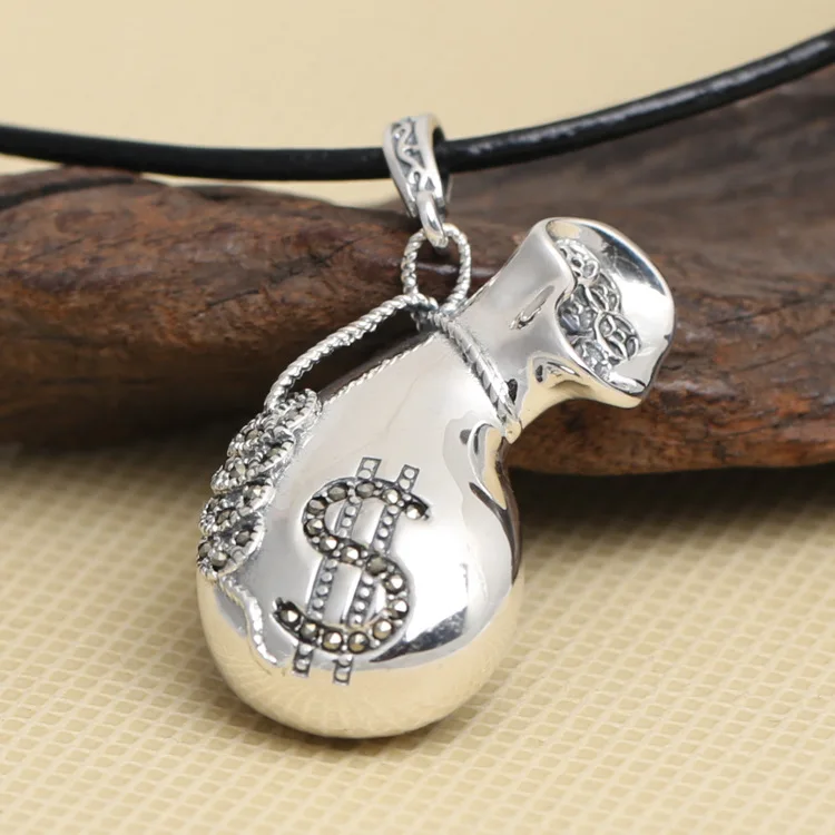 Manufacturers Wholesale S925 Sterling Silver Jewelry Vintage Thai Silver Personality Dollar Sign Purse Female Necklace Pendant
Manufacturers Wholesale S925 Sterling Silver Jewelry Vintage Thai Silver Personality Dollar Sign Purse Female Necklace Pendant