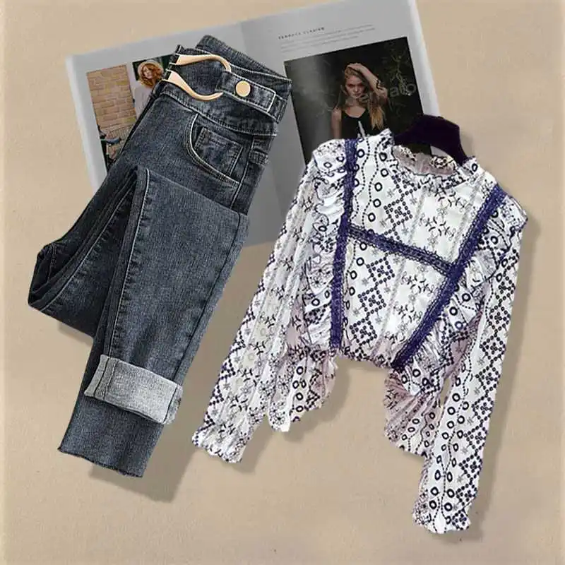 New Large Size Women's Autumn Fashion Two-piece Women's Leaf Slim Lace Shirt 
New Large Size Women's Autumn Fashion Two-piece Women's Leaf Slim Lace Shirt